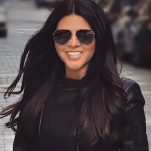 Meet your Posher, Elizabeth